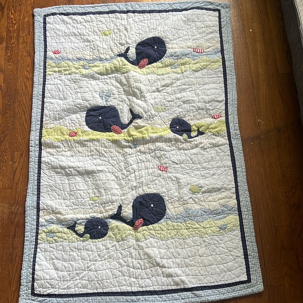 Pottery barn baby crib quilt